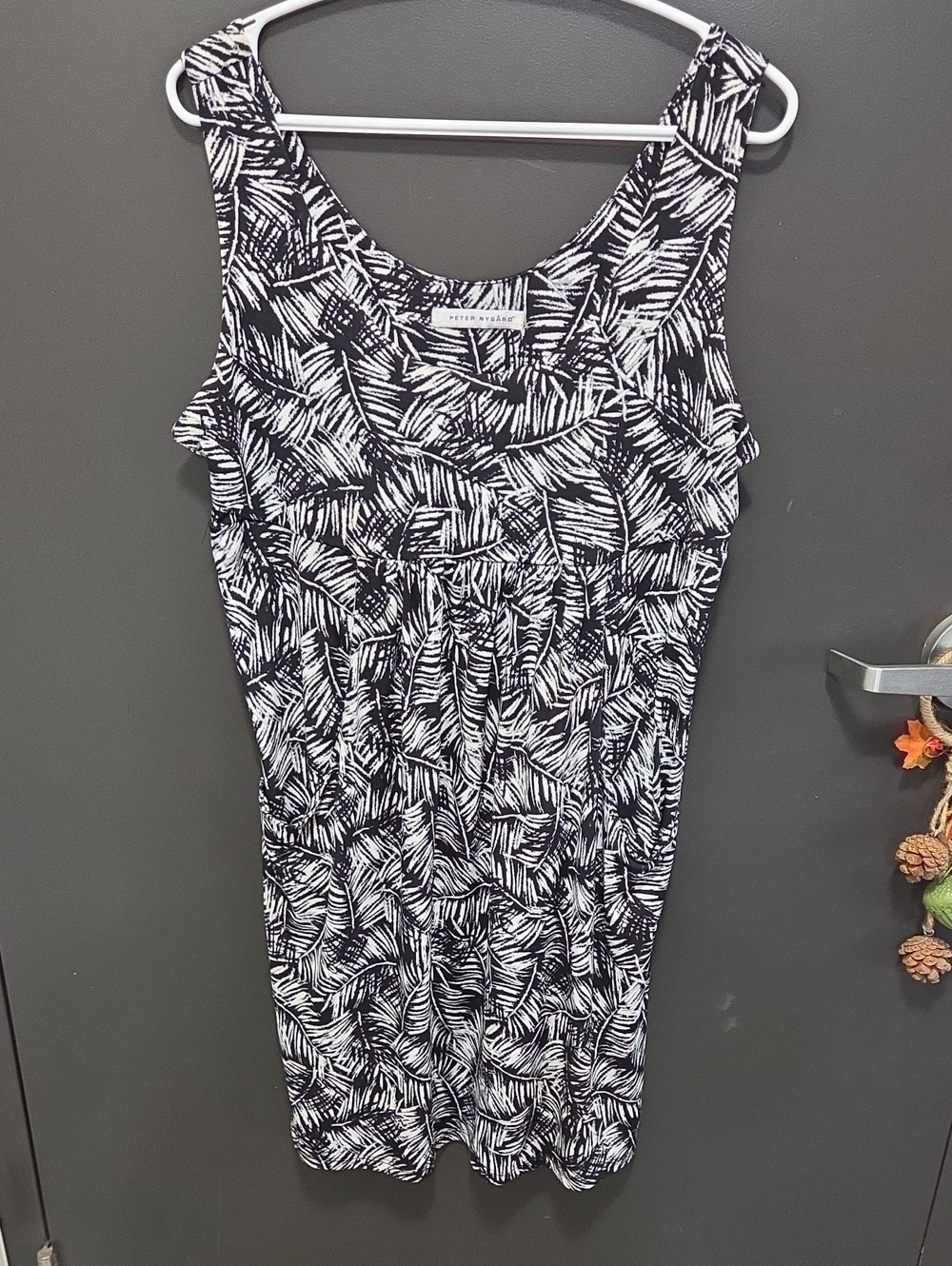Peter Nygard Black and White Palm-Print Midi Dress with Pockets